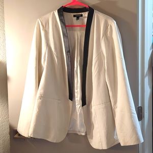 White tuxedo jacket with PLU leather lapel, Torrid size 1
